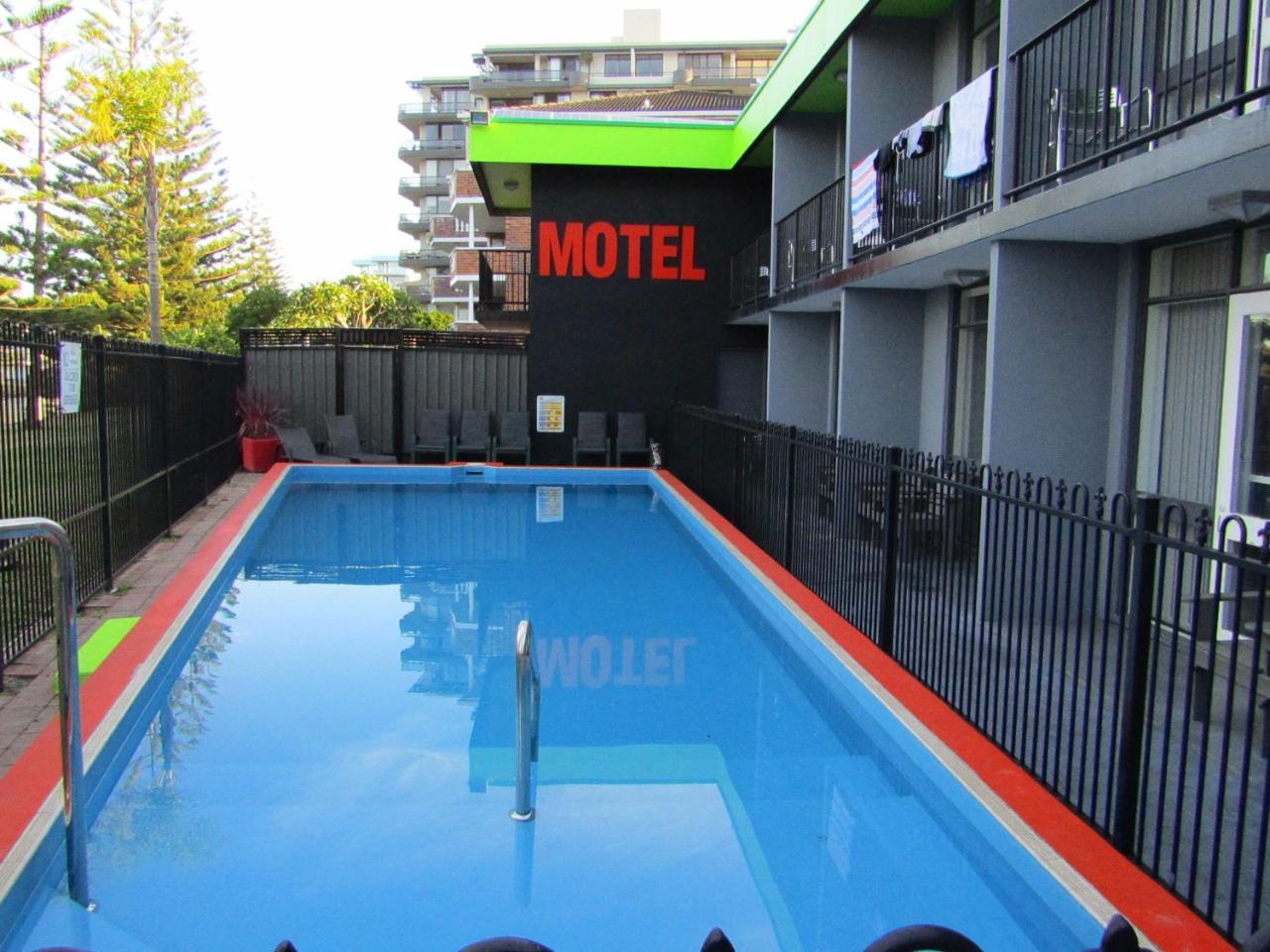Le George Motel Порт-Маккуори Экстерьер фото